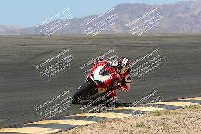 media/May-14-2022-SoCal Trackdays (Sat) [[7b6169074d]]/Bowl (1120am)/